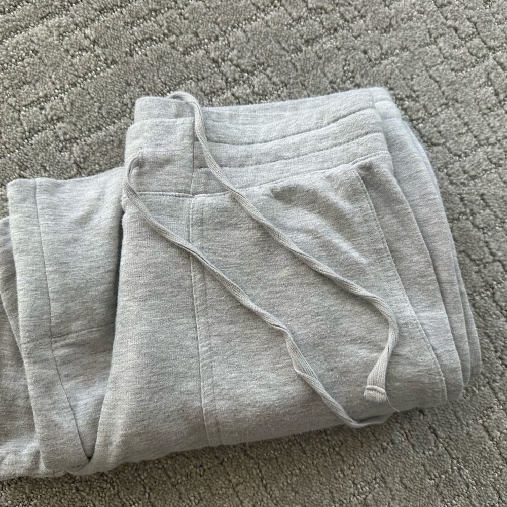 Quince Supersoft Fleece Hoodie & Wide Leg Pants (set), small - Picture 13 of 14